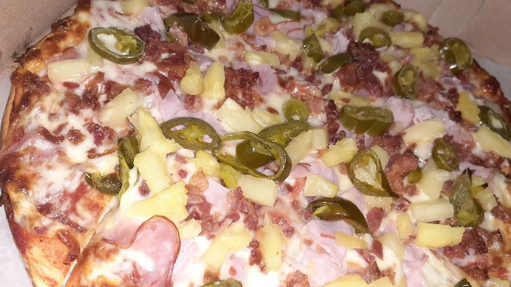 Spicy Hawaiian Pizza